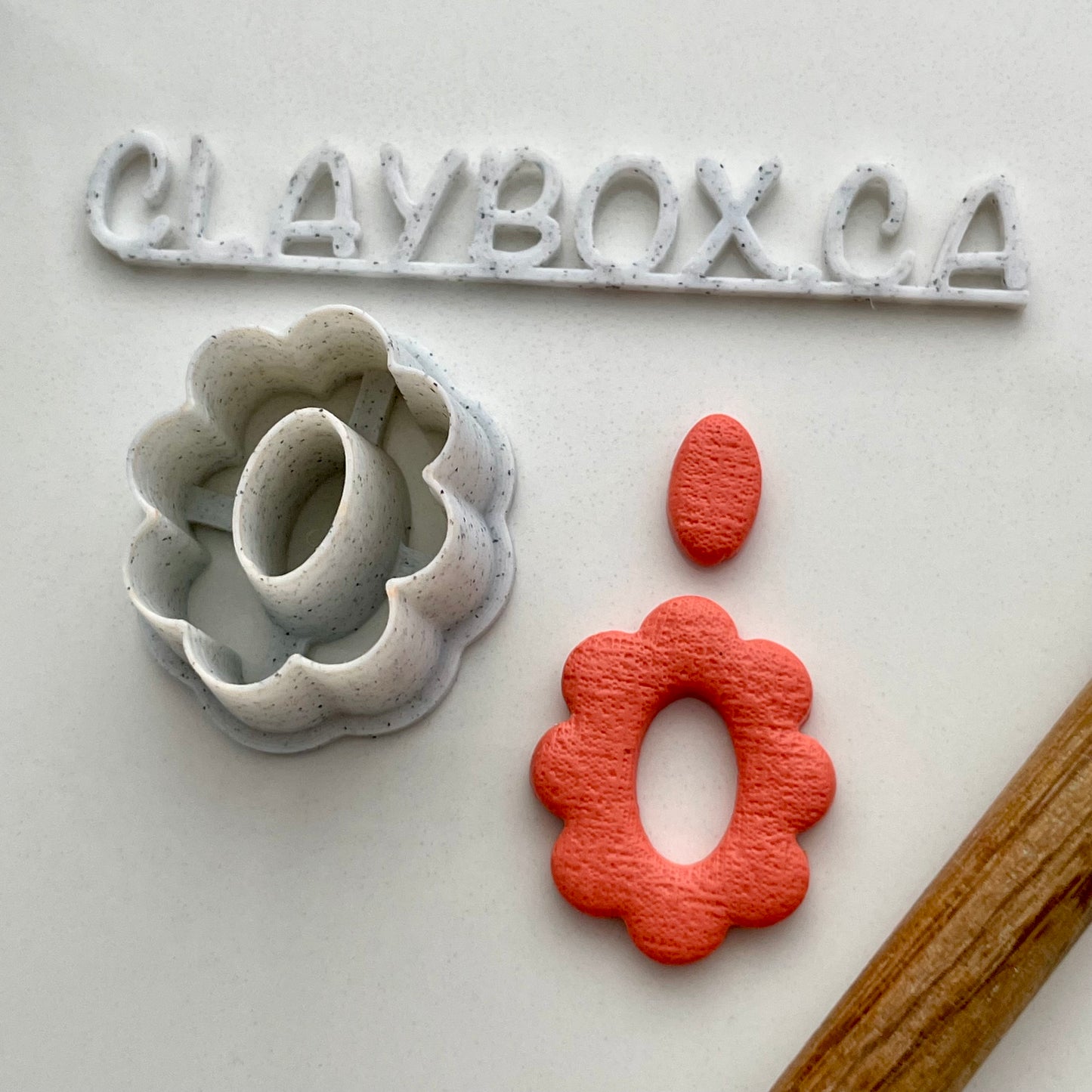 Scalloped donut cutter pair