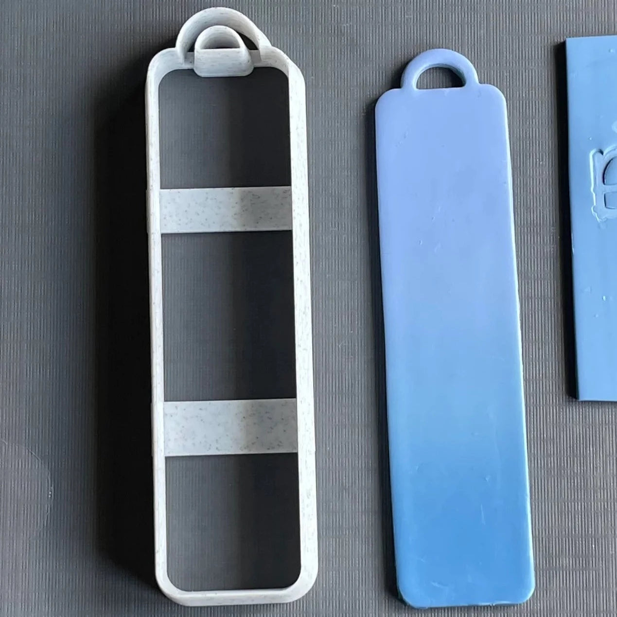 Bookmark cutter