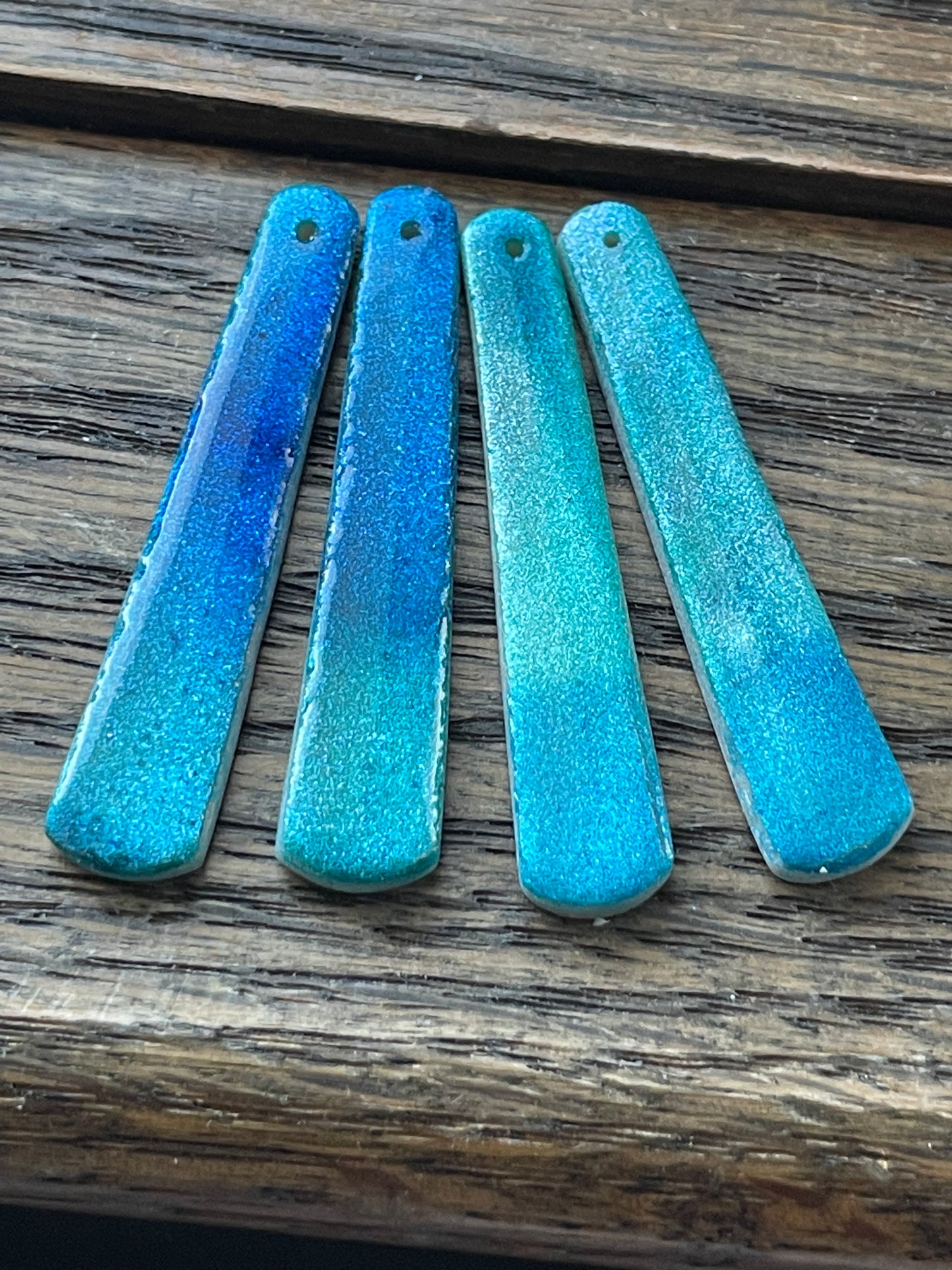 Dangle cutter set