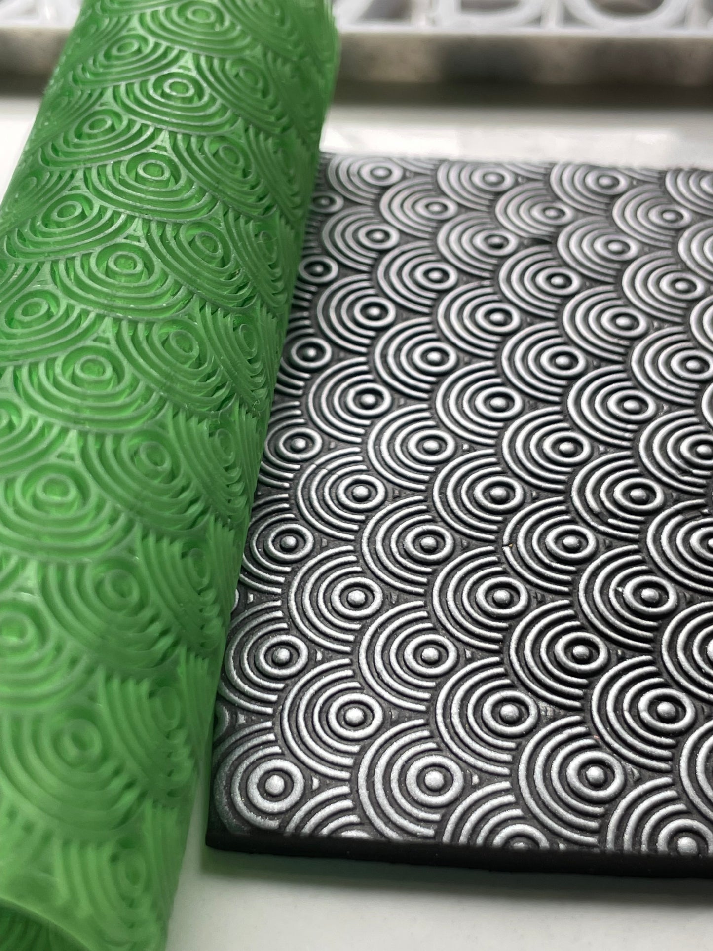 Bullseye roller