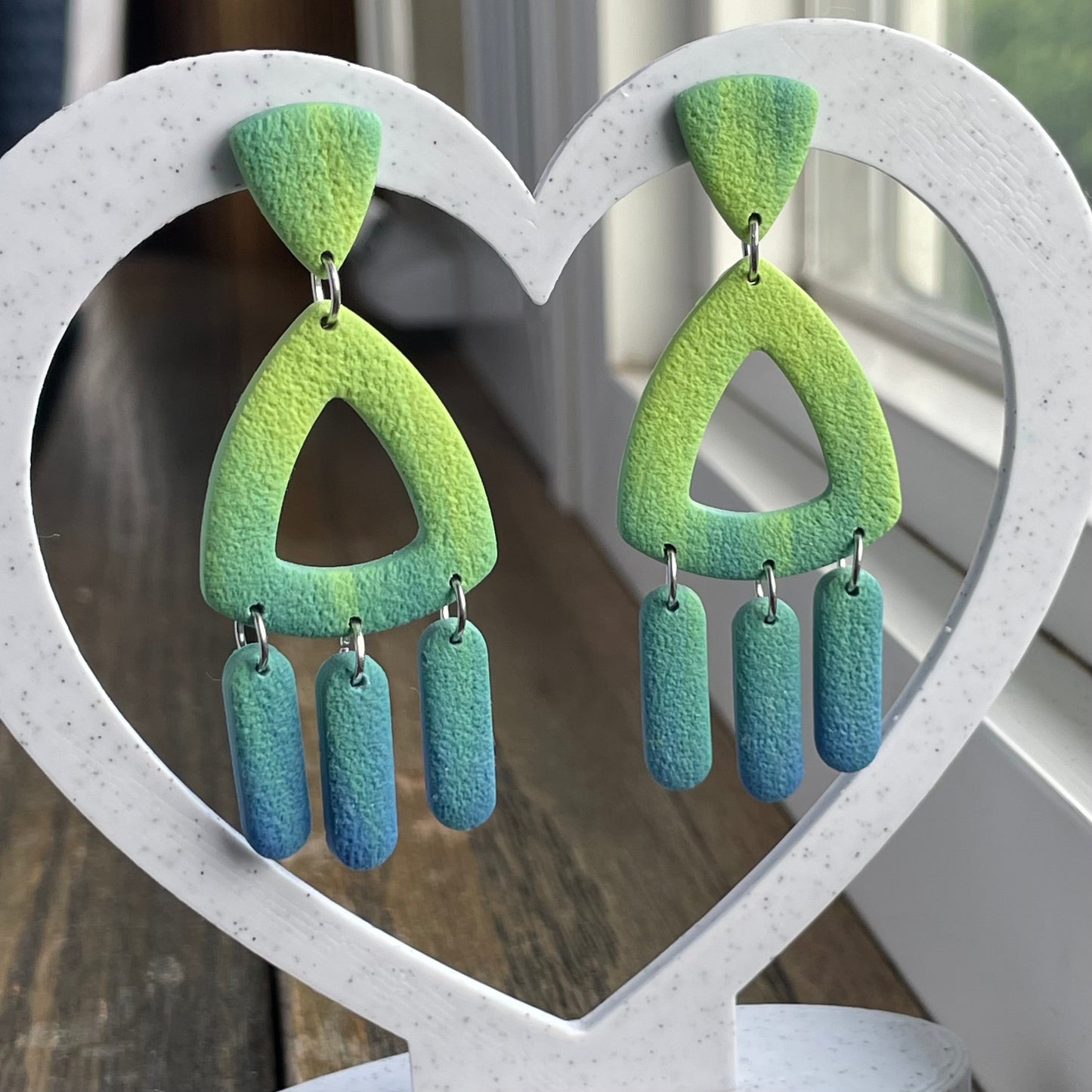 Curved triangle dangle cutter set - three pieces