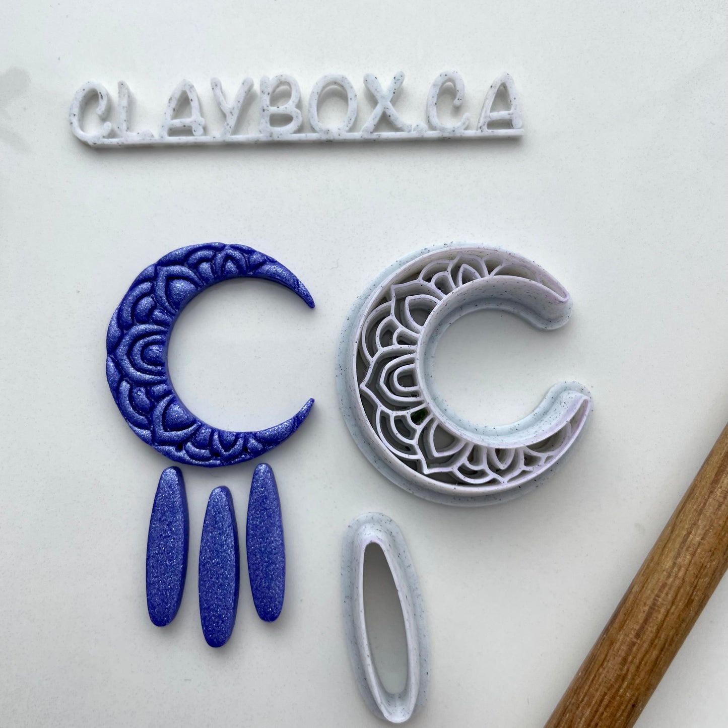 Henna moon with dangle cutter set