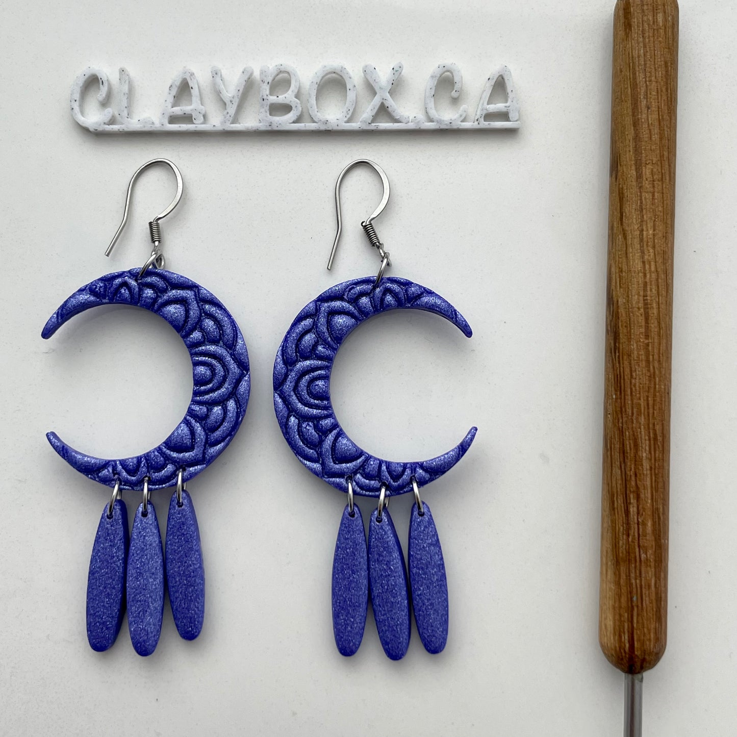 Henna moon with dangle cutter set
