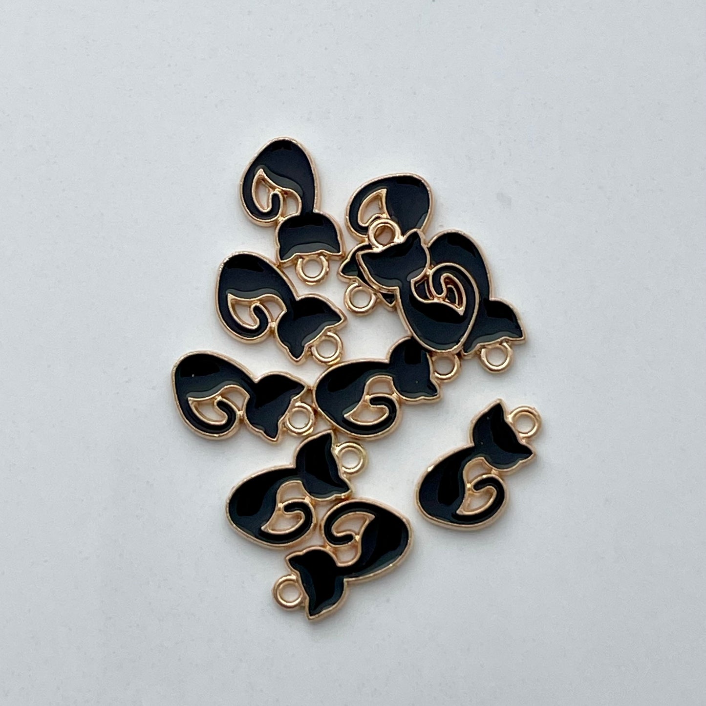 Sweet & petite charms