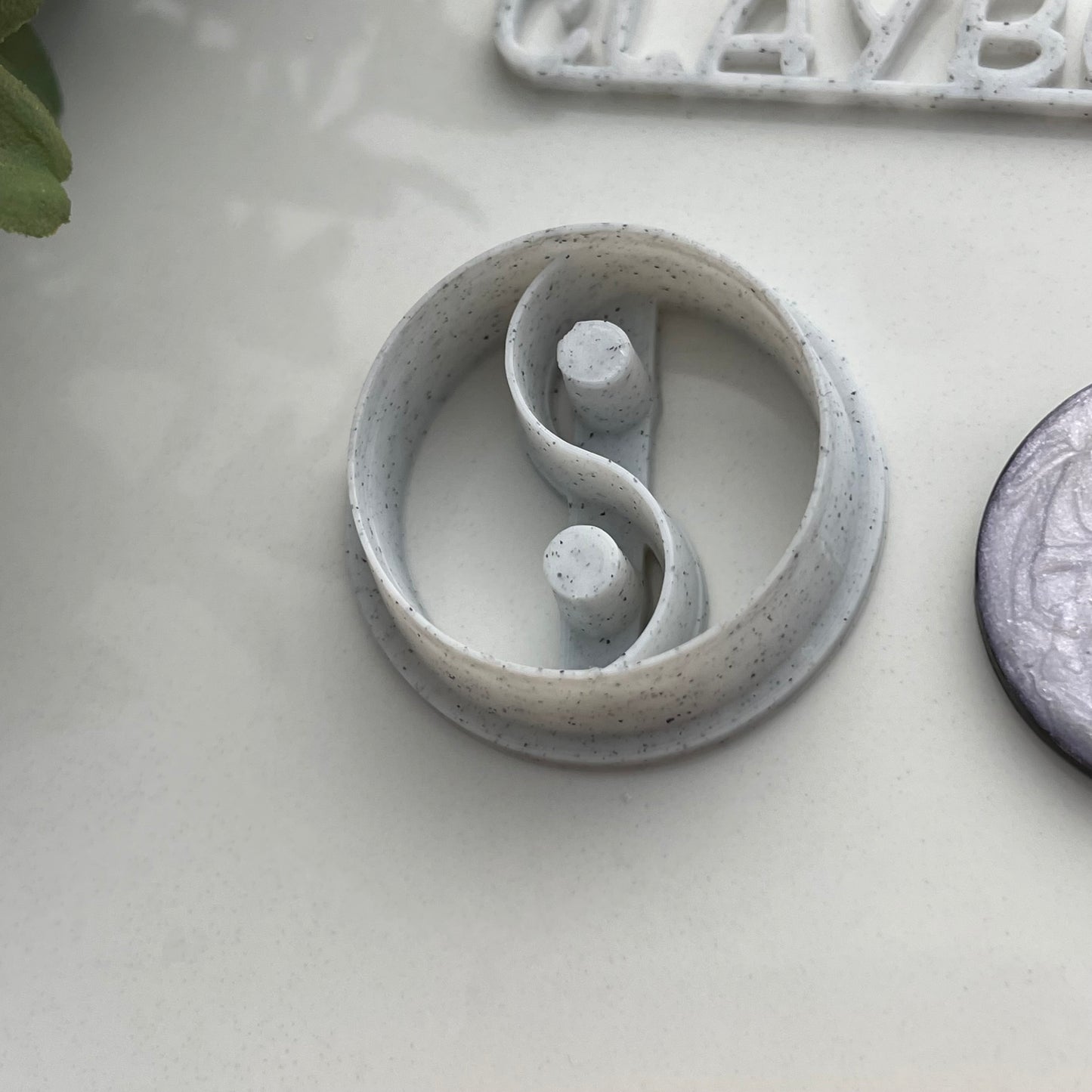 Yin yang combined stamp/cutter