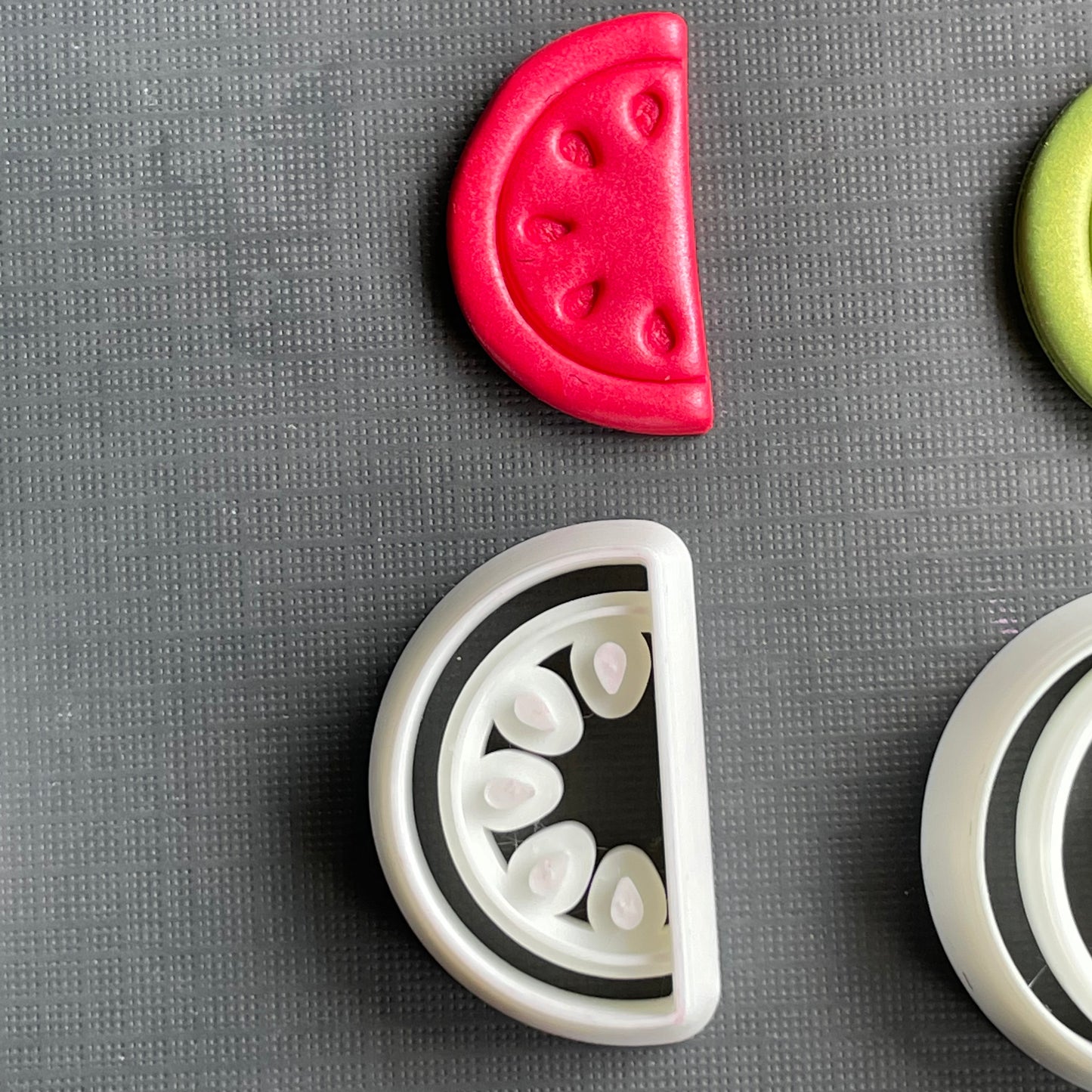 Fruit slices cutter set