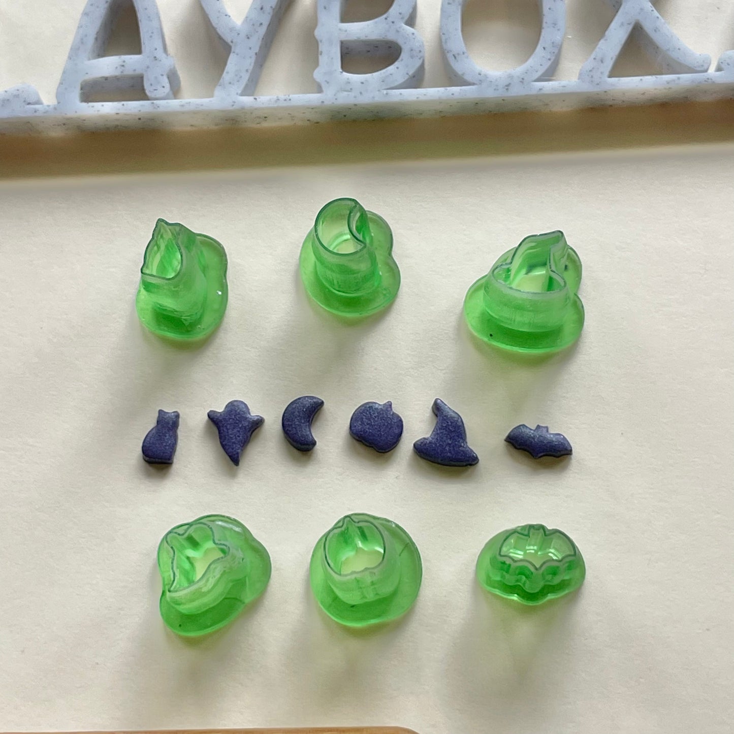 Halloween theme kit