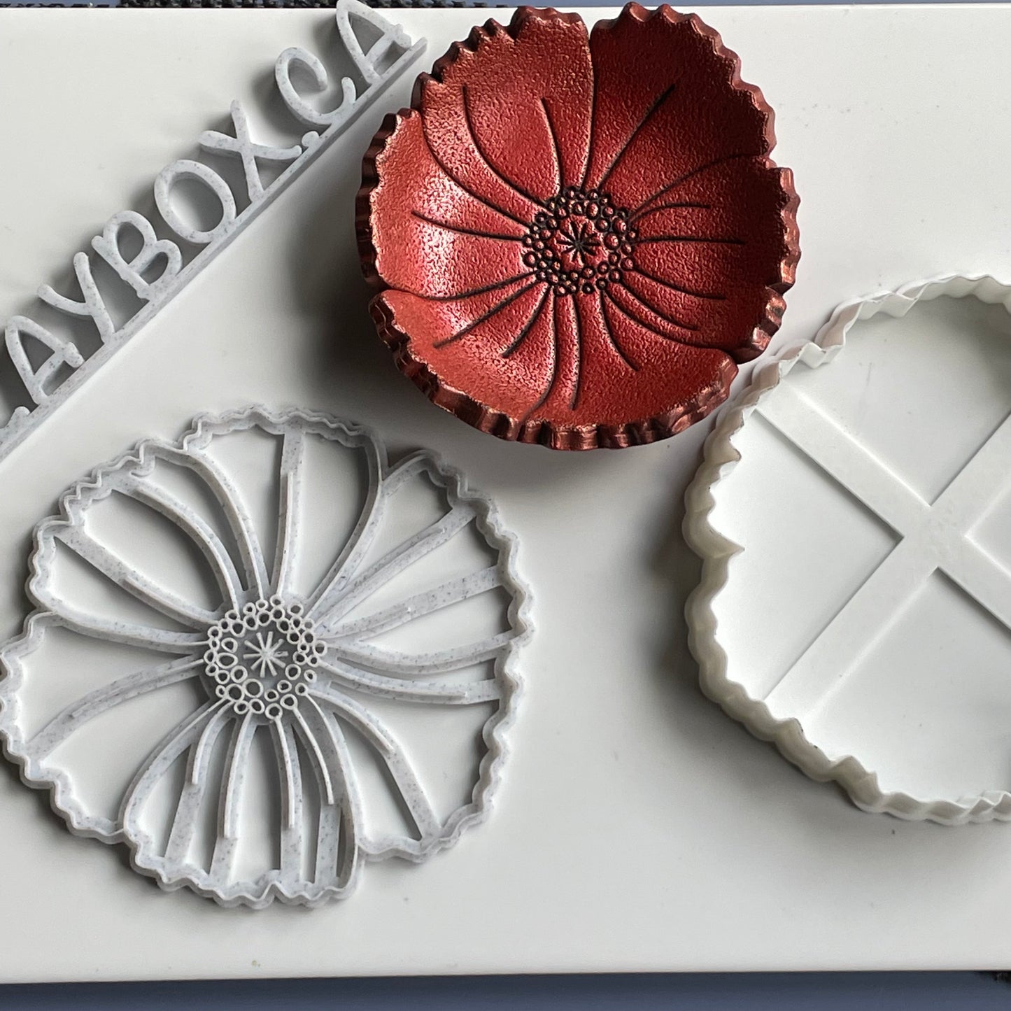 Poppy stamp and matching cutter set