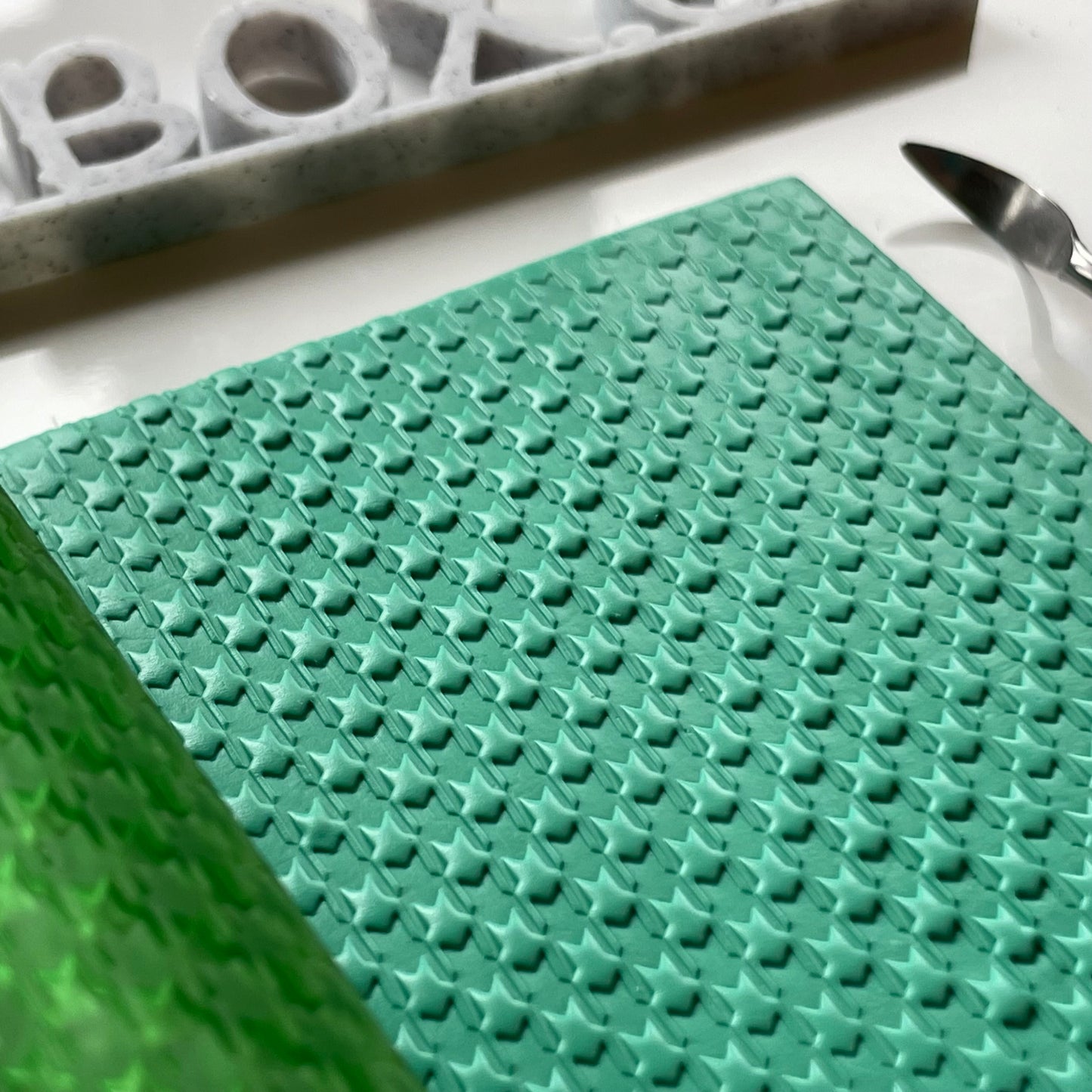 Houndstooth roller