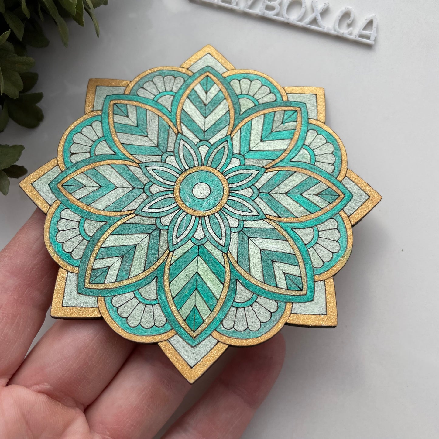 DIY paintable laser engraved MDF wood mandala - Relaxing art project for mindful creativity