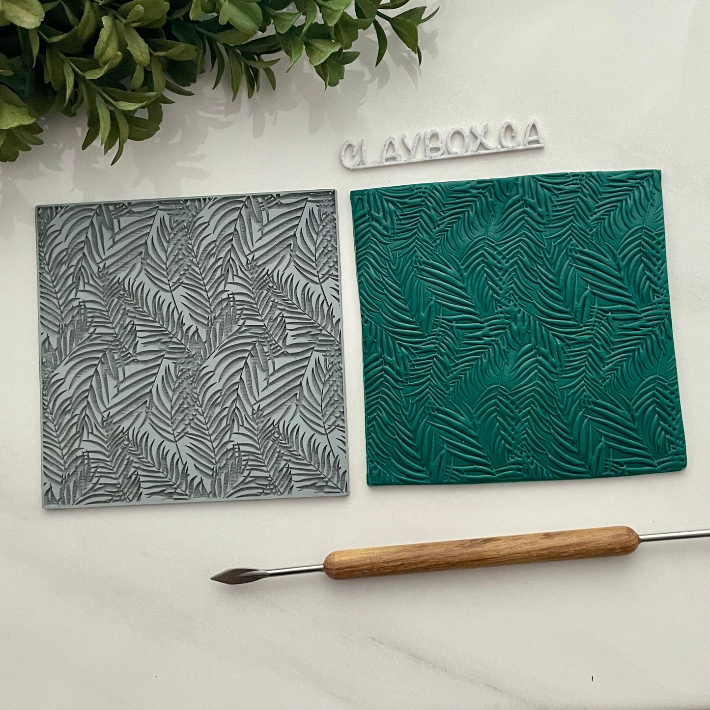 Palm leaves texture mat