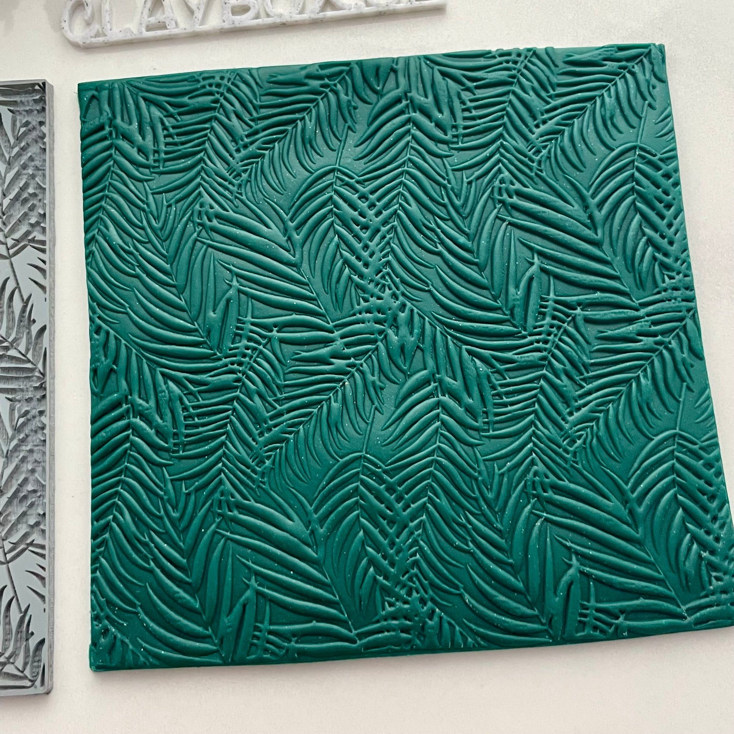 Palm leaves texture mat