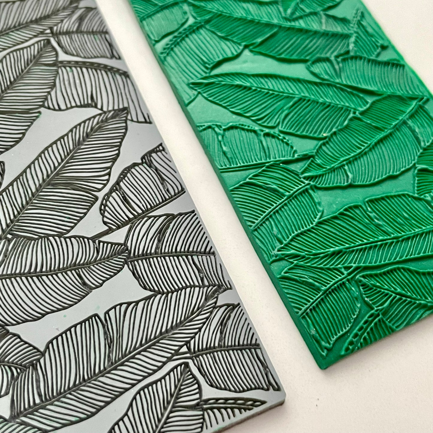 Banana leaves texture mat