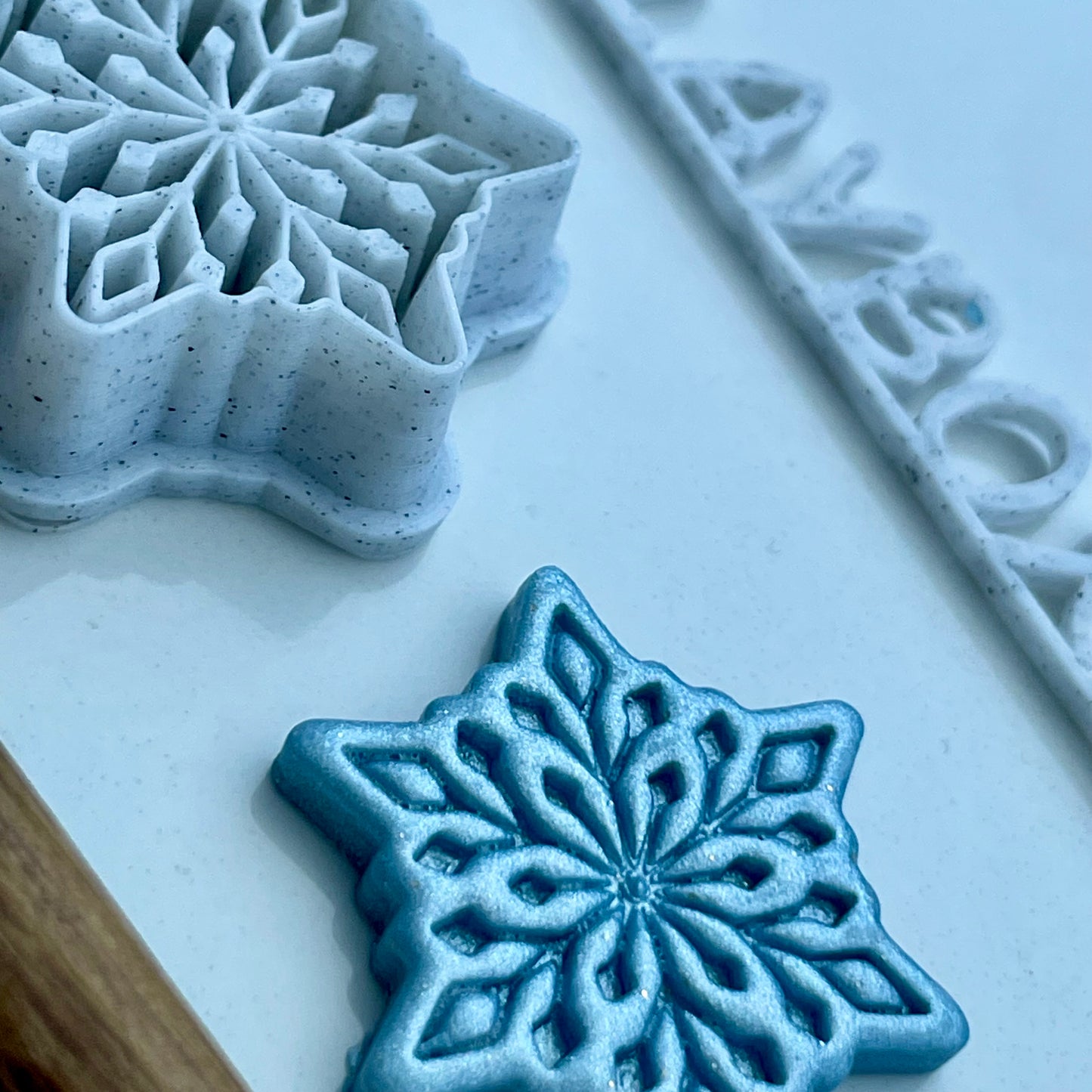 Snowflake combined stamp/cutter