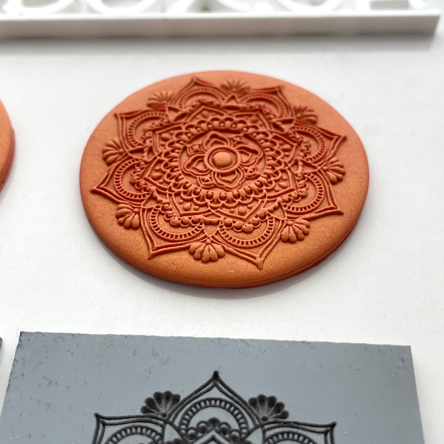 Mandala texture mat pair